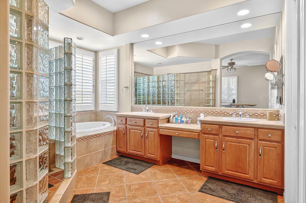 Image 19 of property listing at 76 Via Del Mercato, Rancho Mirage, CA 92270