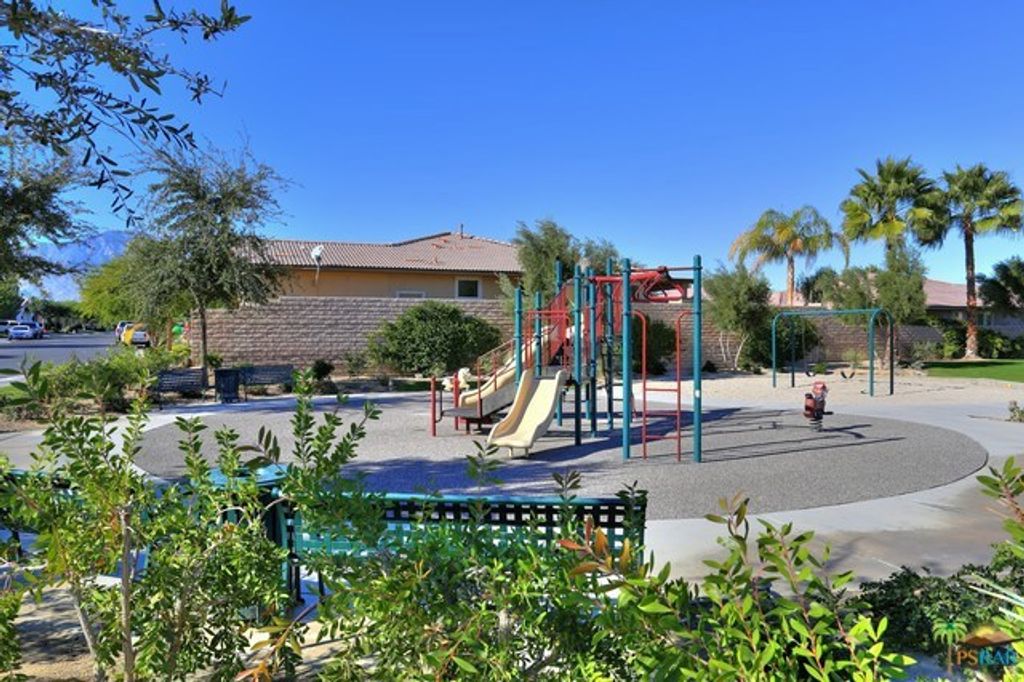 Image 31 of property listing at 76 Via Del Mercato, Rancho Mirage, CA 92270