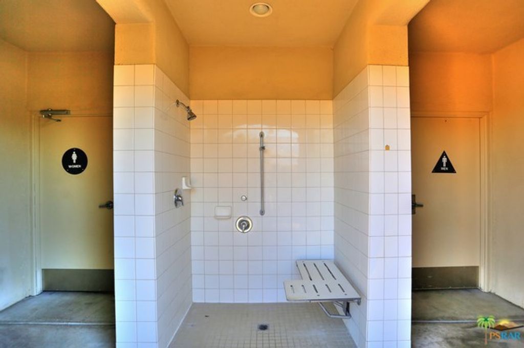 Image 32 of property listing at 76 Via Del Mercato, Rancho Mirage, CA 92270