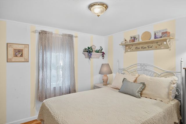 5 Coach House Lane, Dennis, MA 02638