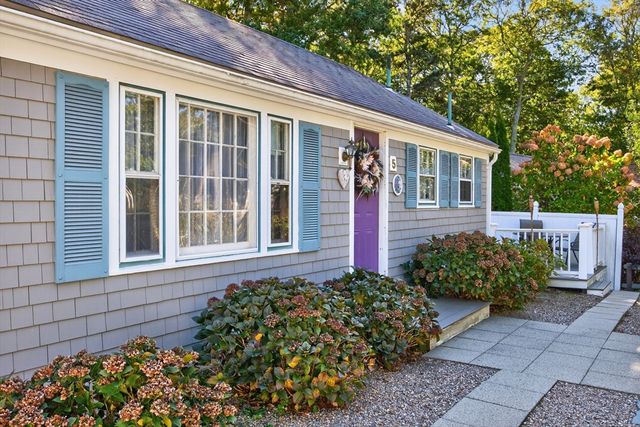 5 Coach House Lane, Dennis, MA 02638
