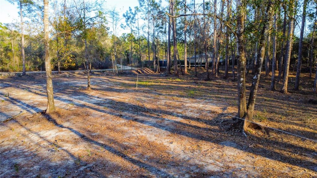 Image 12 of property listing at 0 STATE ROAD 33, Clermont, FL 34714