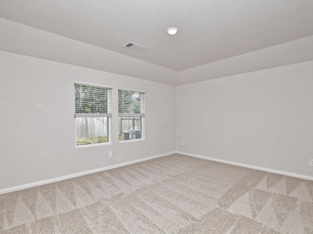 1305 CAMDEN LN, Lockhart, TX 78644