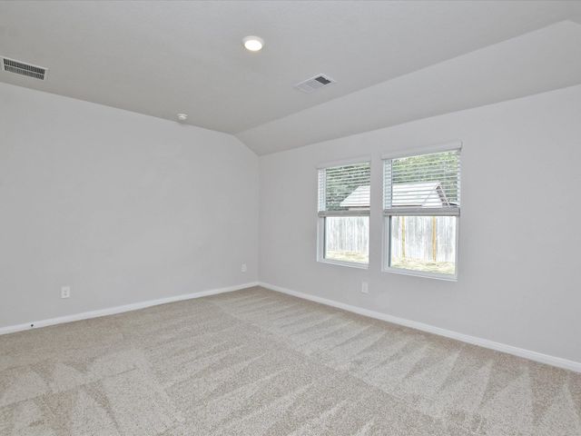 1305 CAMDEN LN, Lockhart, TX 78644