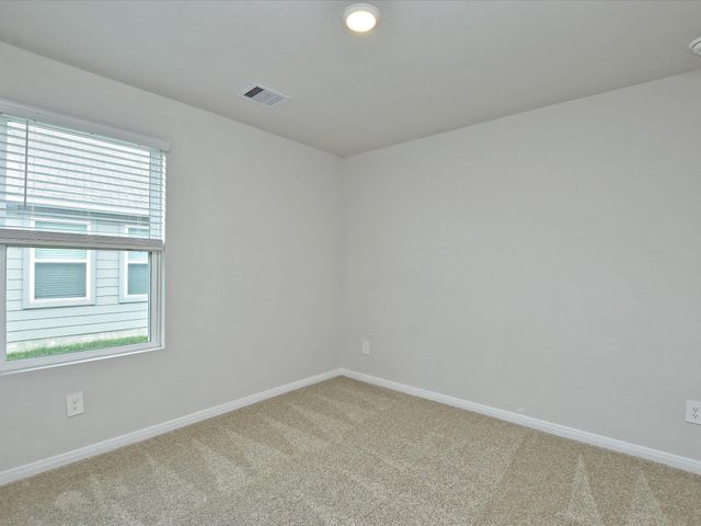 1305 CAMDEN LN, Lockhart, TX 78644