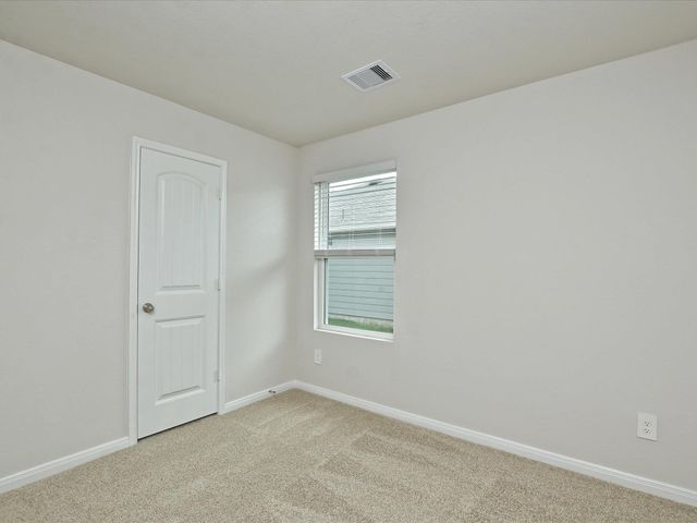 1305 CAMDEN LN, Lockhart, TX 78644