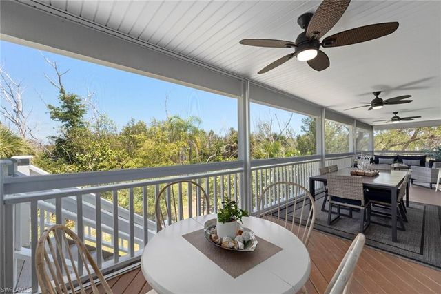 207 Daniel DR, Sanibel, FL 33957