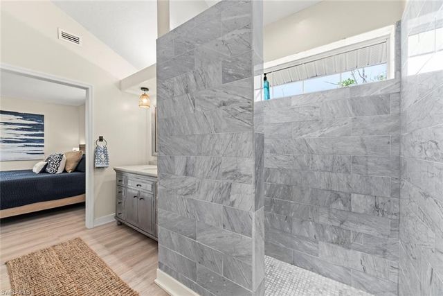 207 Daniel DR, Sanibel, FL 33957