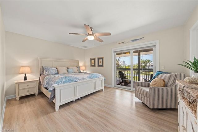207 Daniel DR, Sanibel, FL 33957
