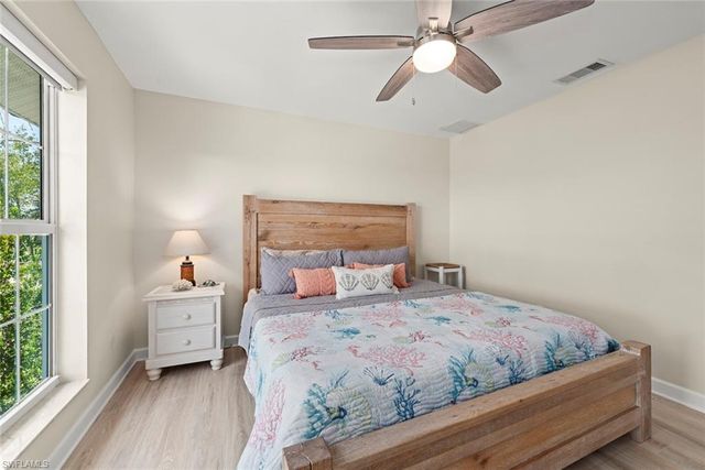 207 Daniel DR, Sanibel, FL 33957