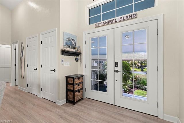 207 Daniel DR, Sanibel, FL 33957