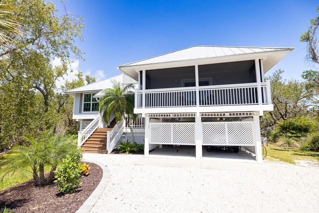 207 Daniel DR, Sanibel, FL 33957