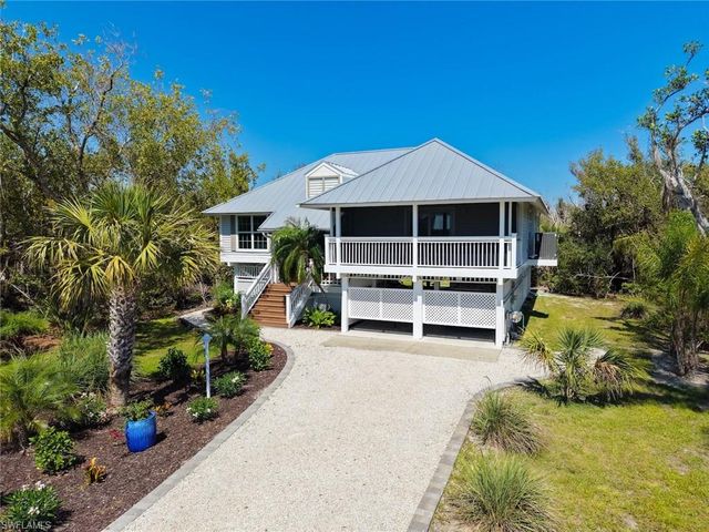 207 Daniel DR, Sanibel, FL 33957