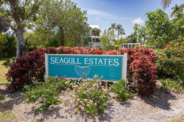 207 Daniel DR, Sanibel, FL 33957