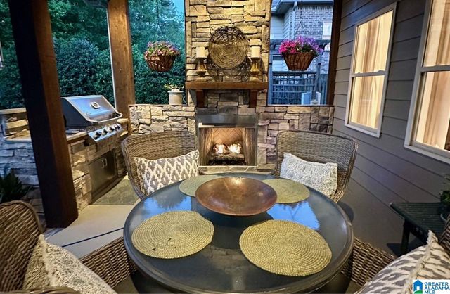 139 PARK LAKE TRACE, Helena, AL 35080