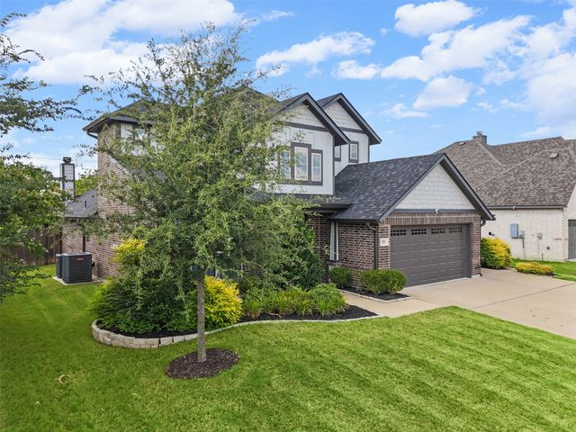 251 Lariat Trail, Waxahachie, TX 75165