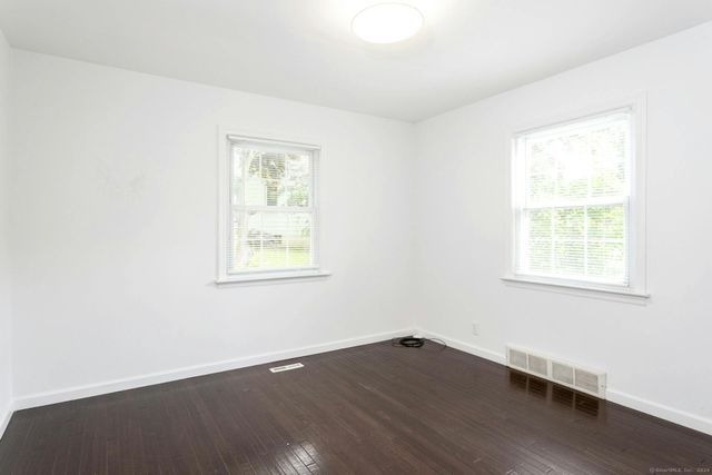 124 Minturn Place, Bridgeport, CT 06606