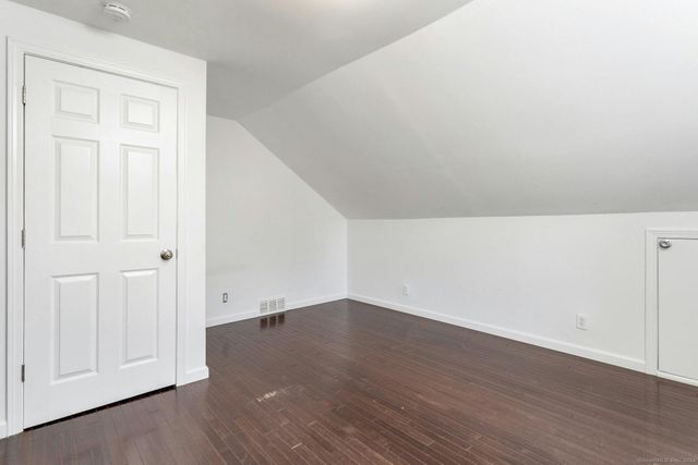 124 Minturn Place, Bridgeport, CT 06606