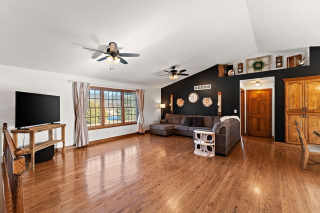 3289 W 1100 N, Wheatfield, IN 46392