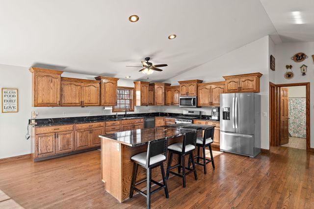 3289 W 1100 N, Wheatfield, IN 46392