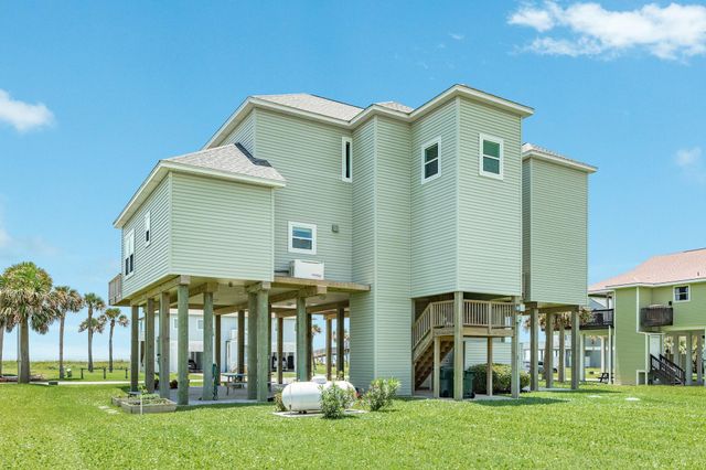 18502 E De Vaca, Galveston, TX 77554