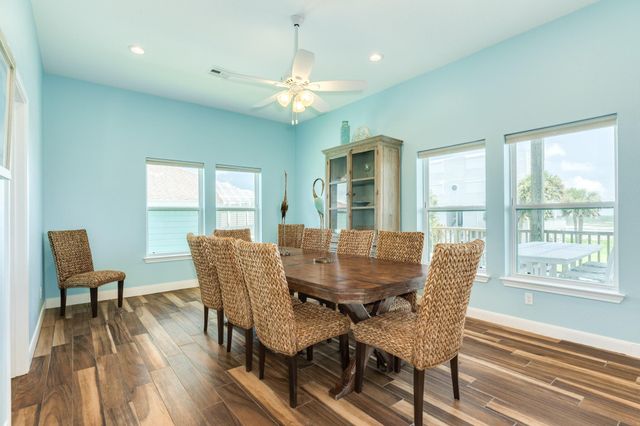 18502 E De Vaca, Galveston, TX 77554