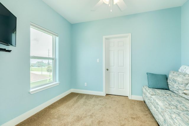 18502 E De Vaca, Galveston, TX 77554