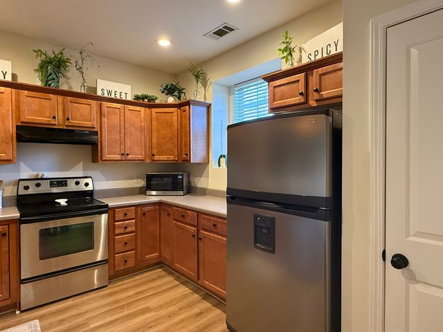 823 S Douglas Ave, Nashville, TN 37204