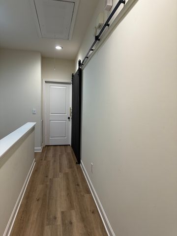 823 S Douglas Ave, Nashville, TN 37204