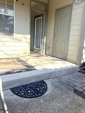 823 S Douglas Ave, Nashville, TN 37204