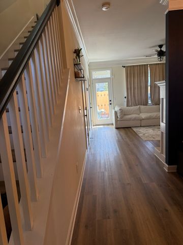 823 S Douglas Ave, Nashville, TN 37204