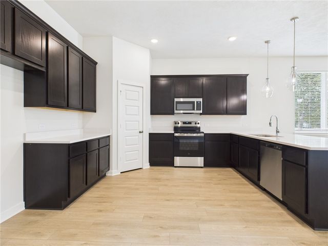 1904 Viva Road, Bryan, TX 77807