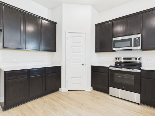1904 Viva Road, Bryan, TX 77807
