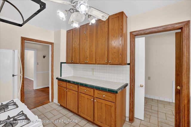 1611 River Terrace, East Lansing, MI 48823