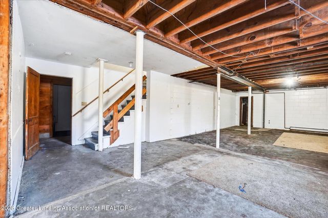 1611 River Terrace, East Lansing, MI 48823