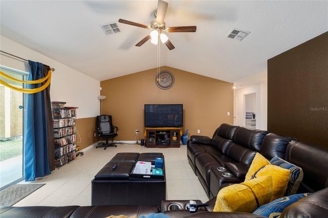 50 ULLIAN TRAIL, Palm Coast, FL 32164