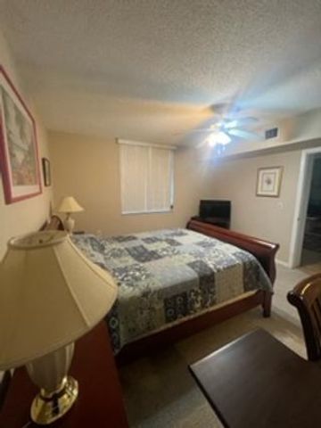 3826 Whitehall Drive 205, West Palm Beach, FL 33401
