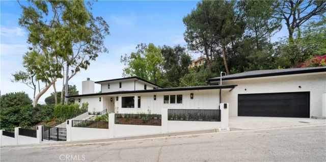 3240 Longridge Avenue, Sherman Oaks, CA 91423