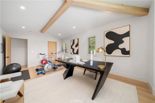 3240 Longridge Avenue, Sherman Oaks, CA 91423