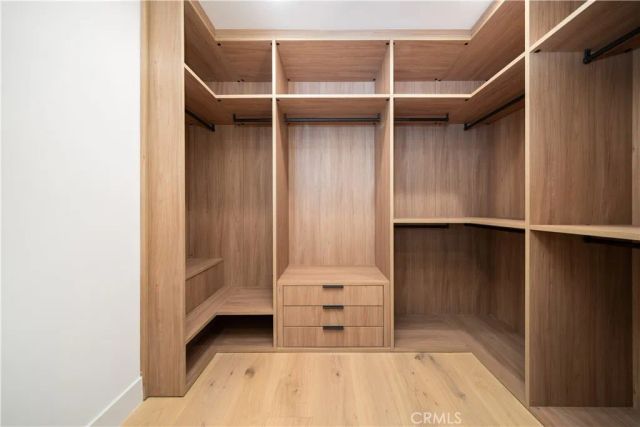3240 Longridge Avenue, Sherman Oaks, CA 91423