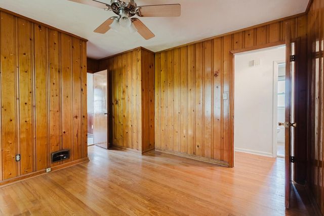 2108 Harrodsburg Road, Lexington, KY 40503
