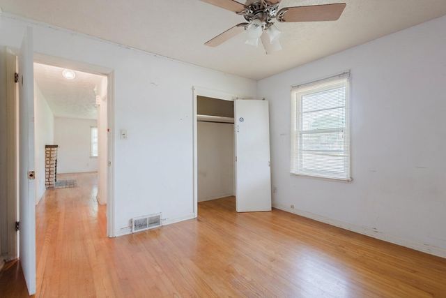 2108 Harrodsburg Road, Lexington, KY 40503