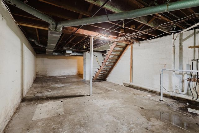 2108 Harrodsburg Road, Lexington, KY 40503