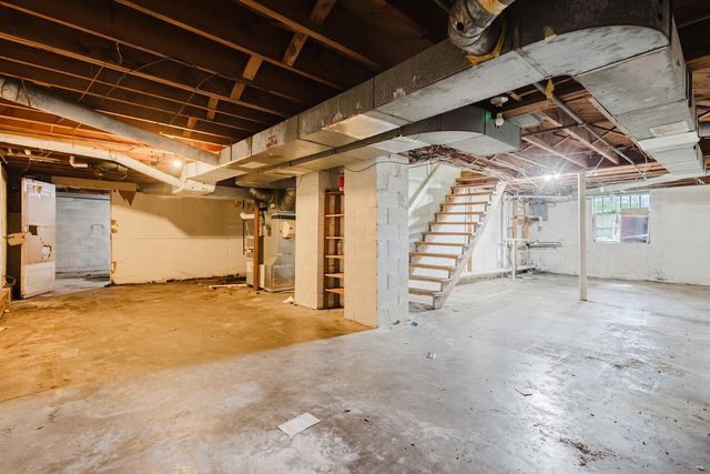 2108 Harrodsburg Road, Lexington, KY 40503