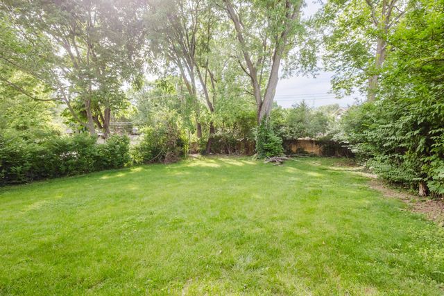 2108 Harrodsburg Road, Lexington, KY 40503