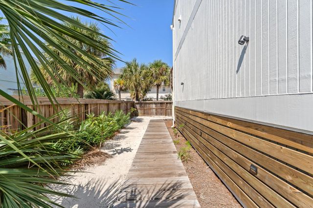 445 Gulf Shore Drive 206, Destin, FL 32541