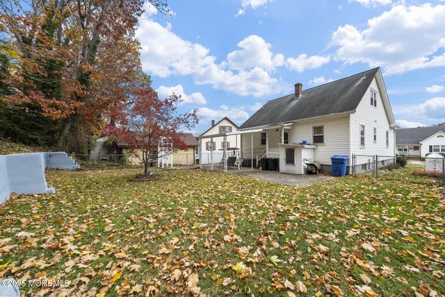 23 W Grochowiak Street, South River, NJ 08882