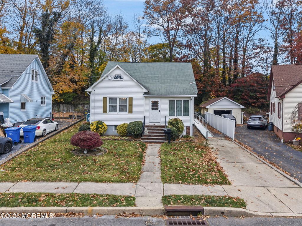 23 W Grochowiak Street, South River, NJ 08882