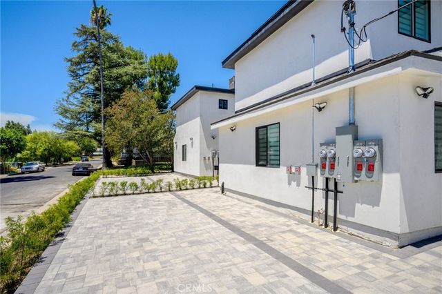 11047 Yarmouth Avenue, Granada Hills, CA 91344