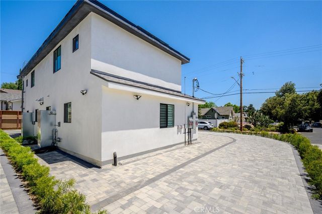 11047 Yarmouth Avenue, Granada Hills, CA 91344
